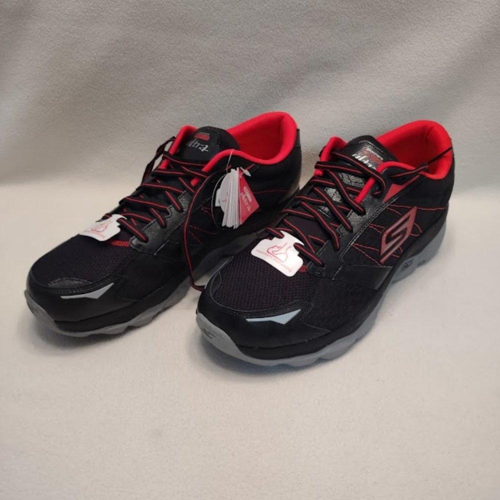 Skechers Go Run Ultra Black Red